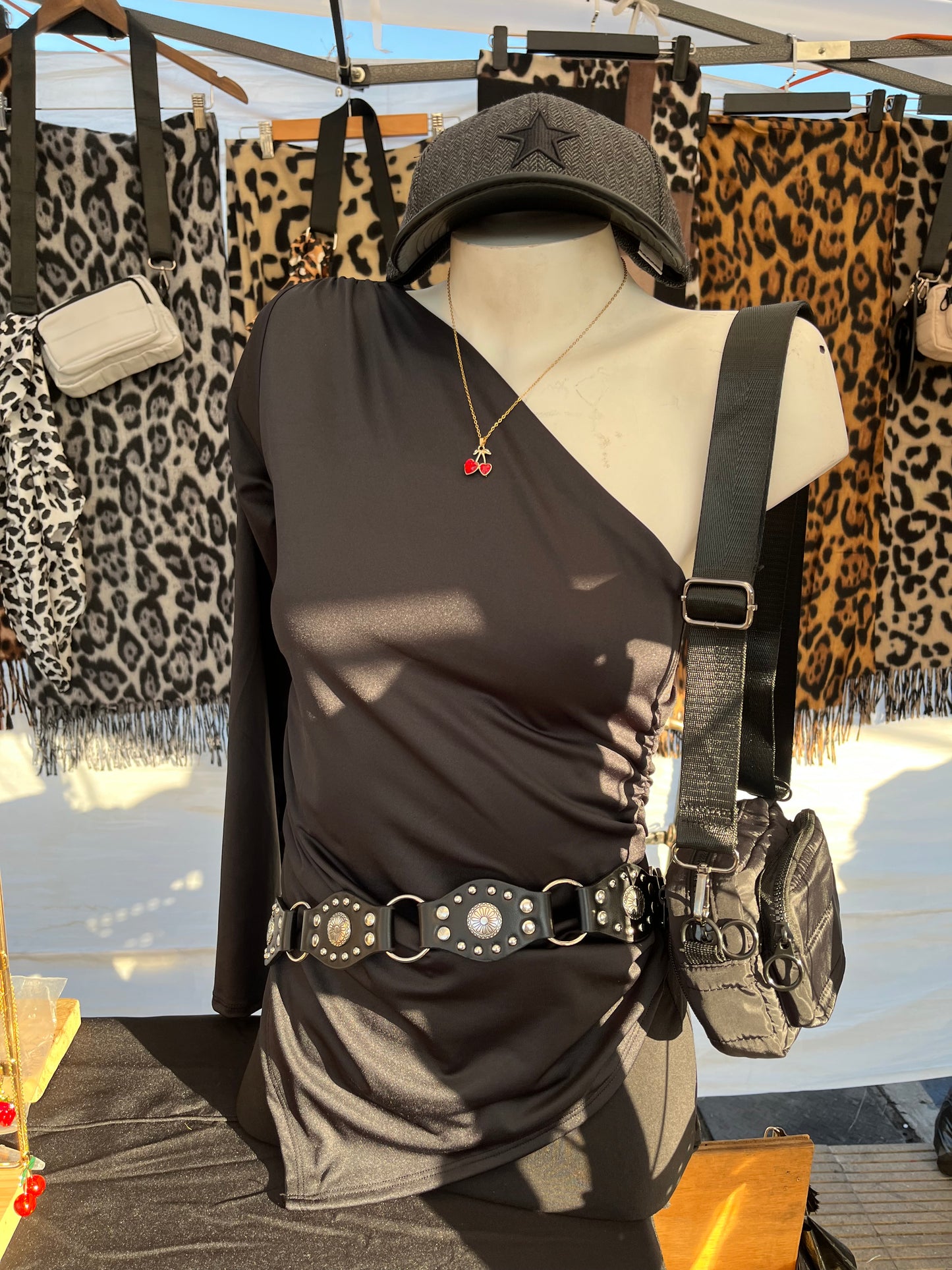 Polera asimétrica Florencia