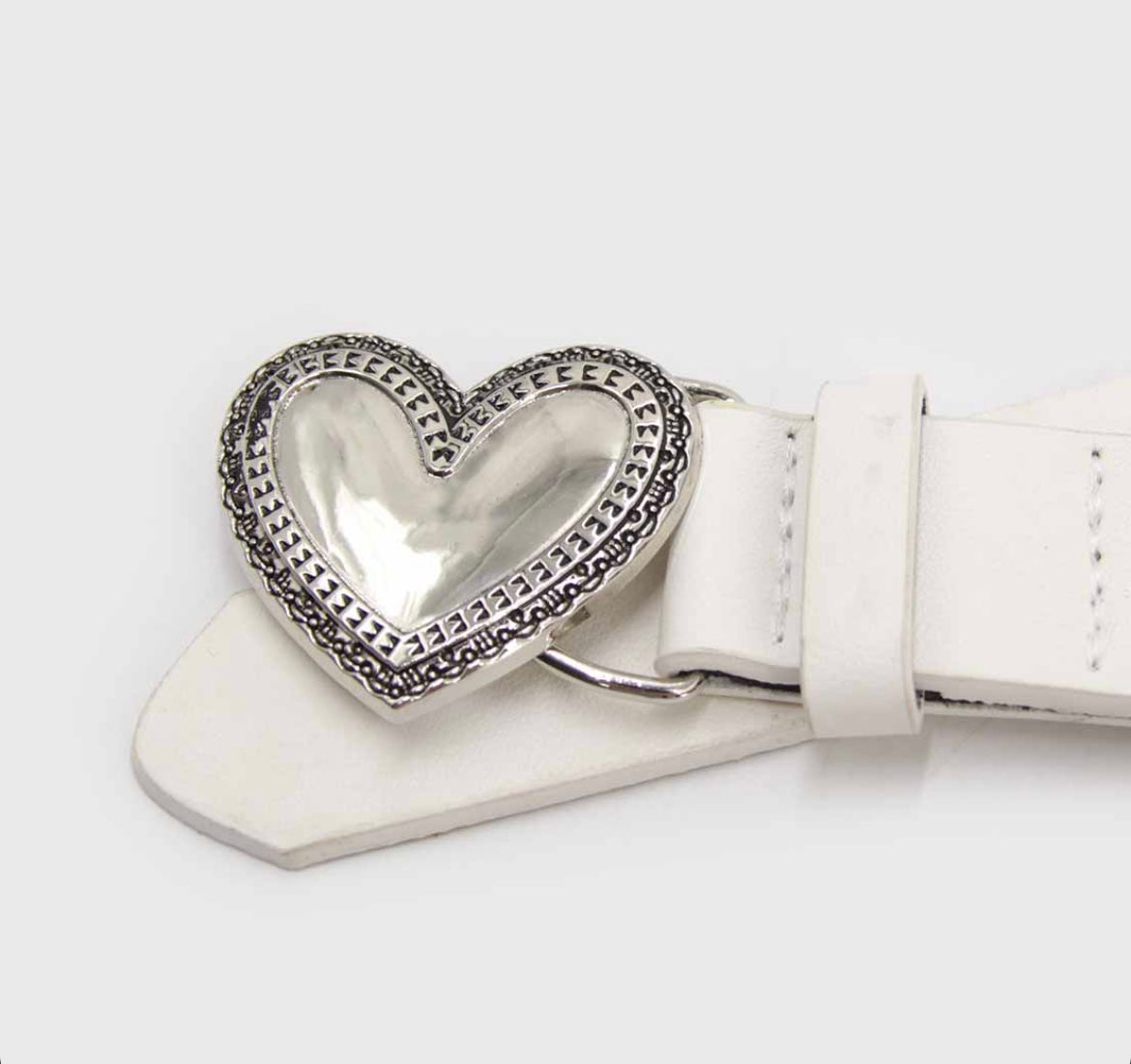 Cinturón hebilla corazón