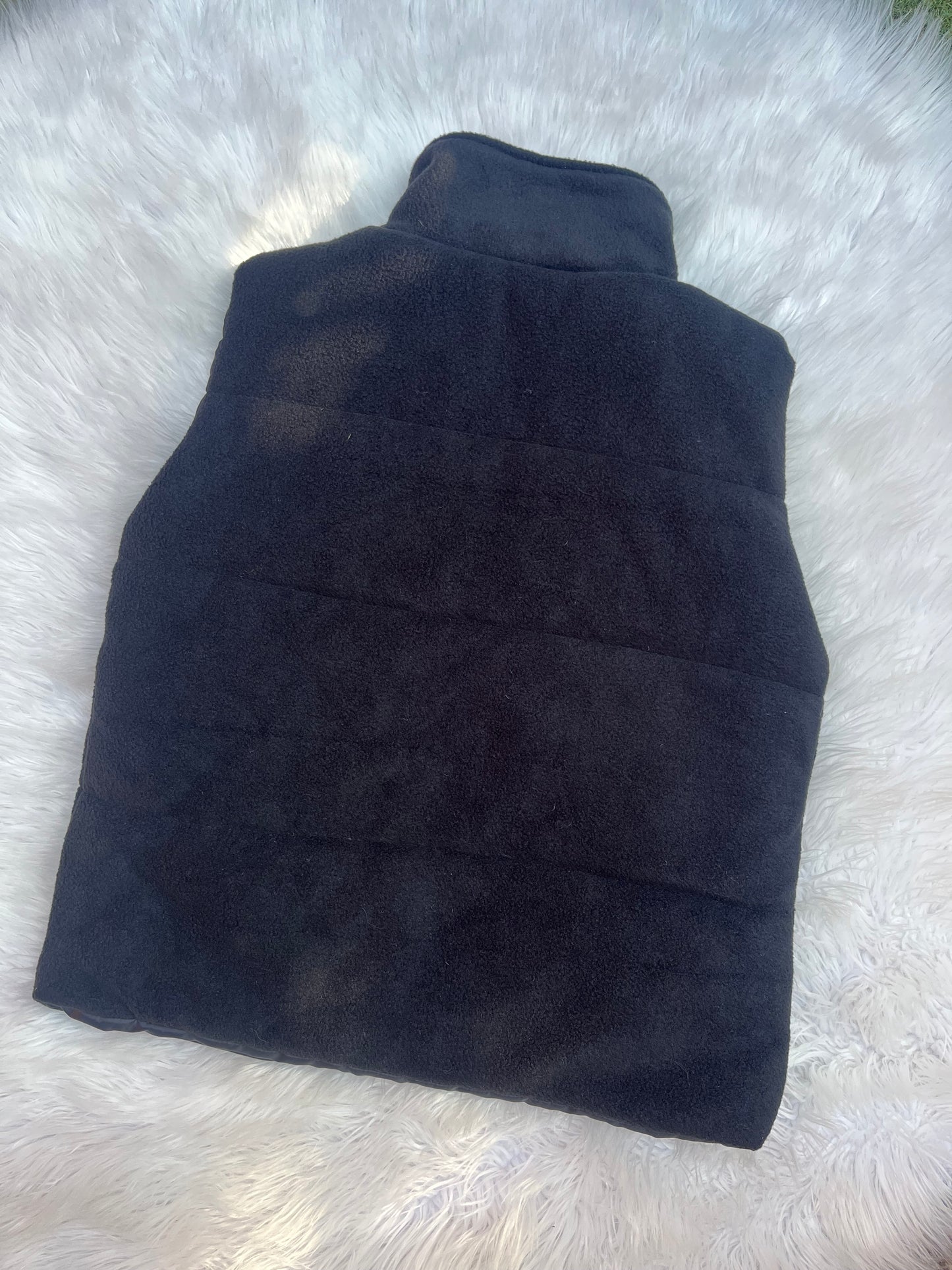 Chaqueta de polar y cuerina, sin mangas