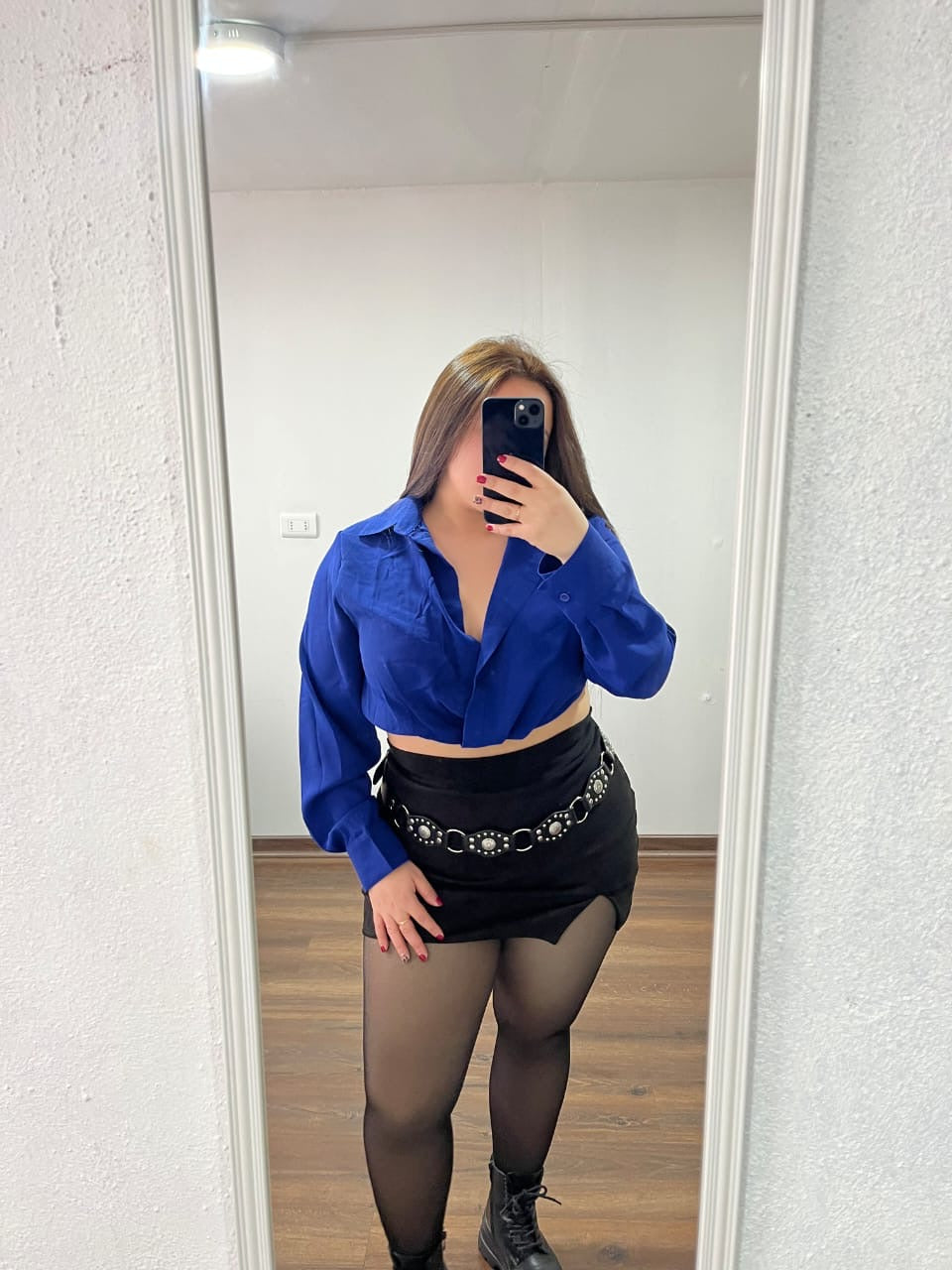 Outfits con falda short gamuza de una apertura