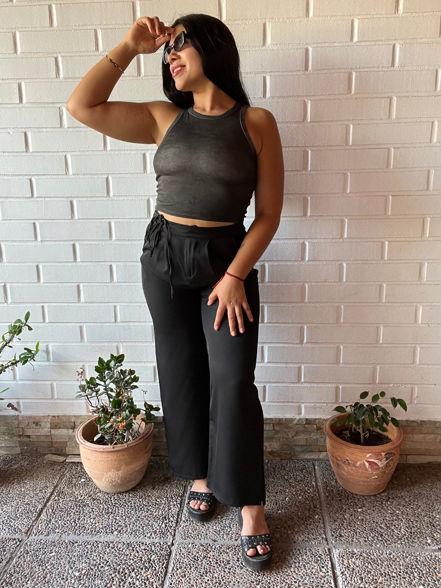Pantalón formal con lazo a un costado