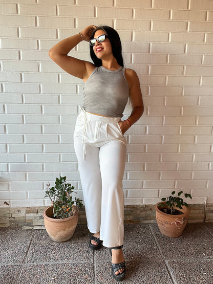 Pantalón formal con lazo a un costado