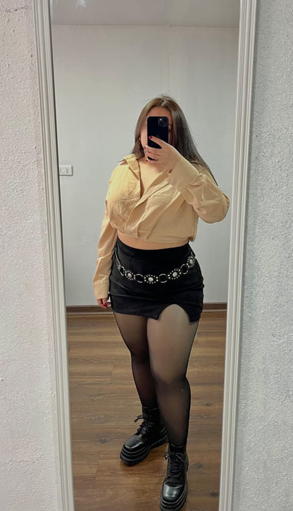 Outfits con falda short gamuza de una apertura