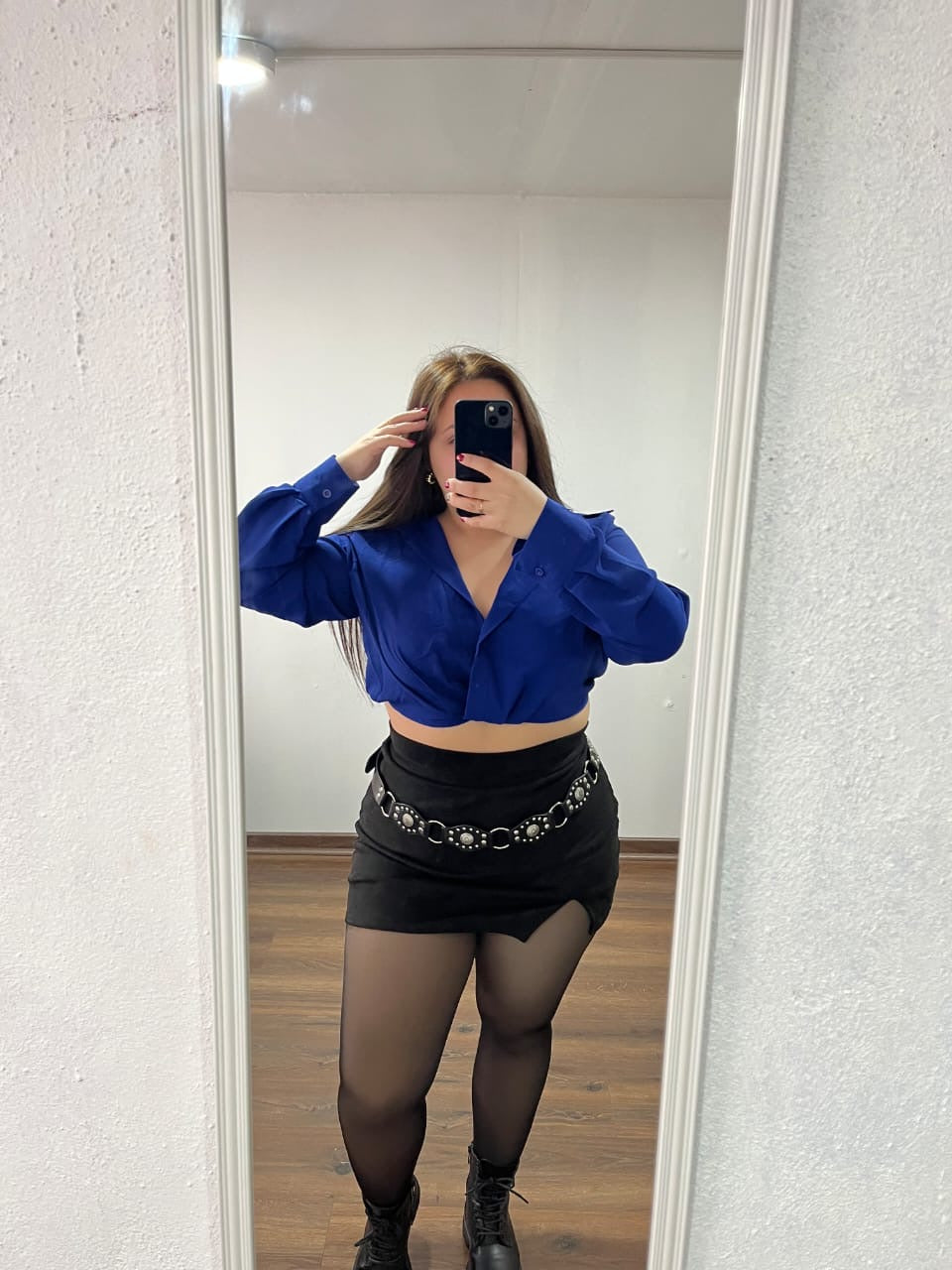 Outfits con falda short gamuza de una apertura