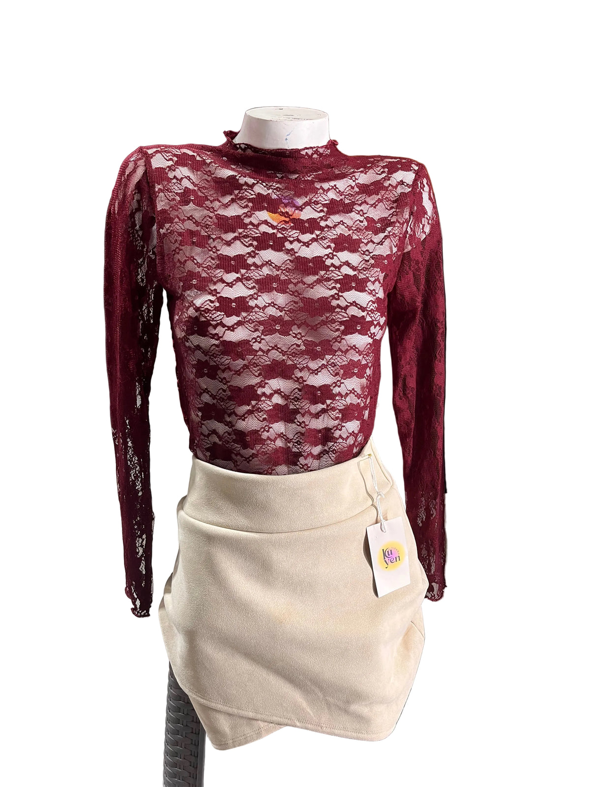 Poleras encaje cuello alto