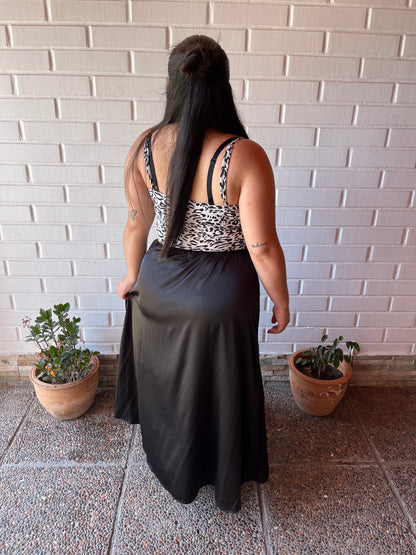 Falda larga satinada