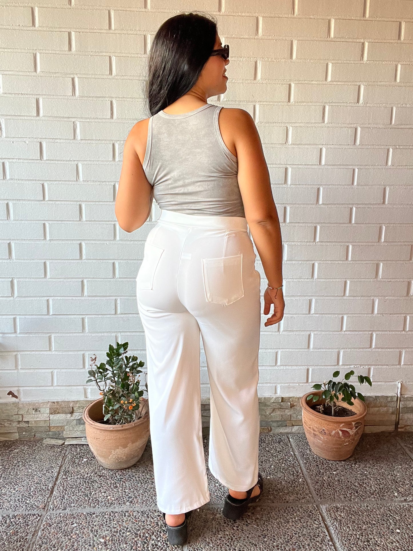 Pantalón formal con lazo a un costado
