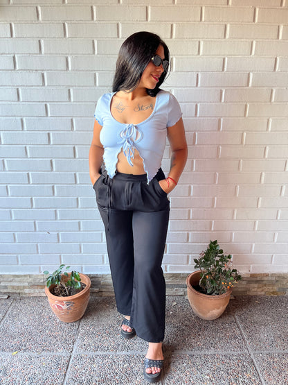 Pantalón formal con lazo a un costado