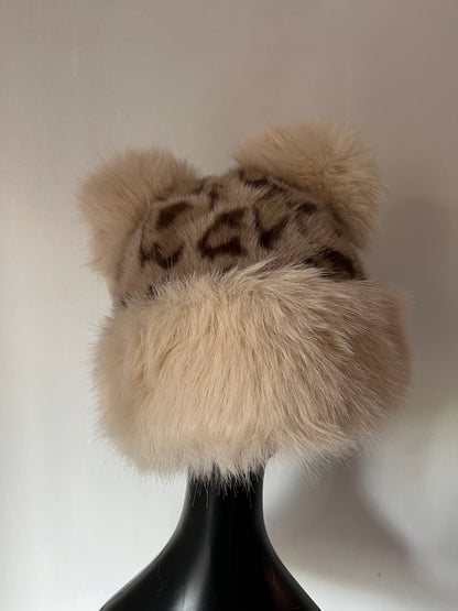 Gorro peludo print leopardo