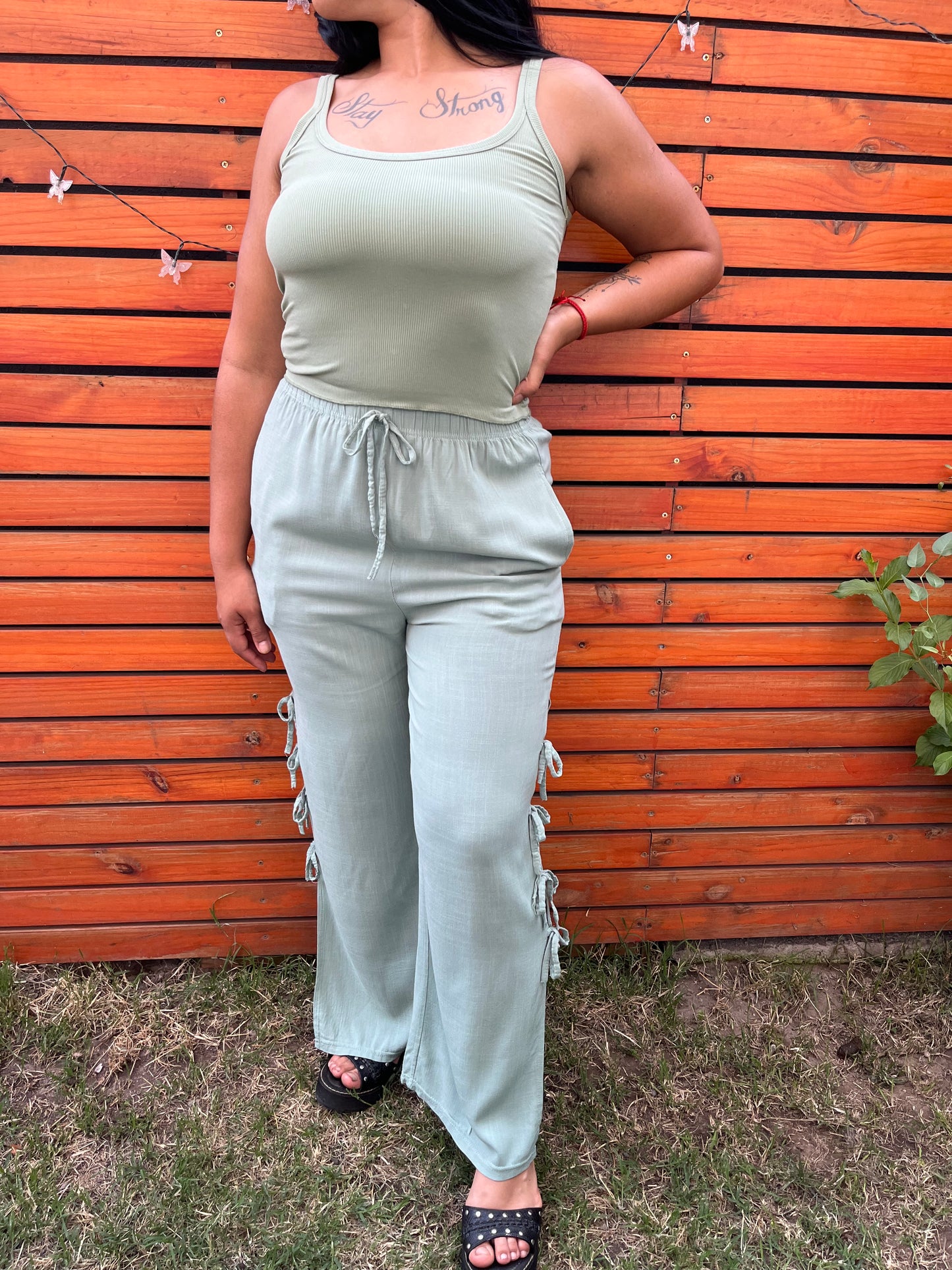 Pantalón lazos