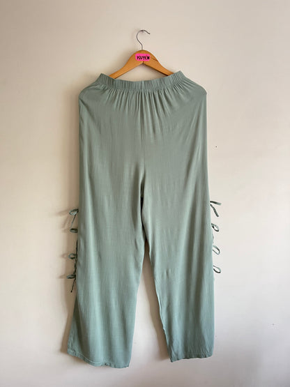 Pantalón lazos