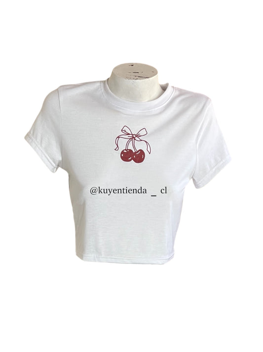 Baby tee cereza