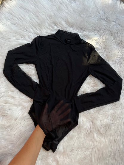 Body transparencia - Cuello Beatle